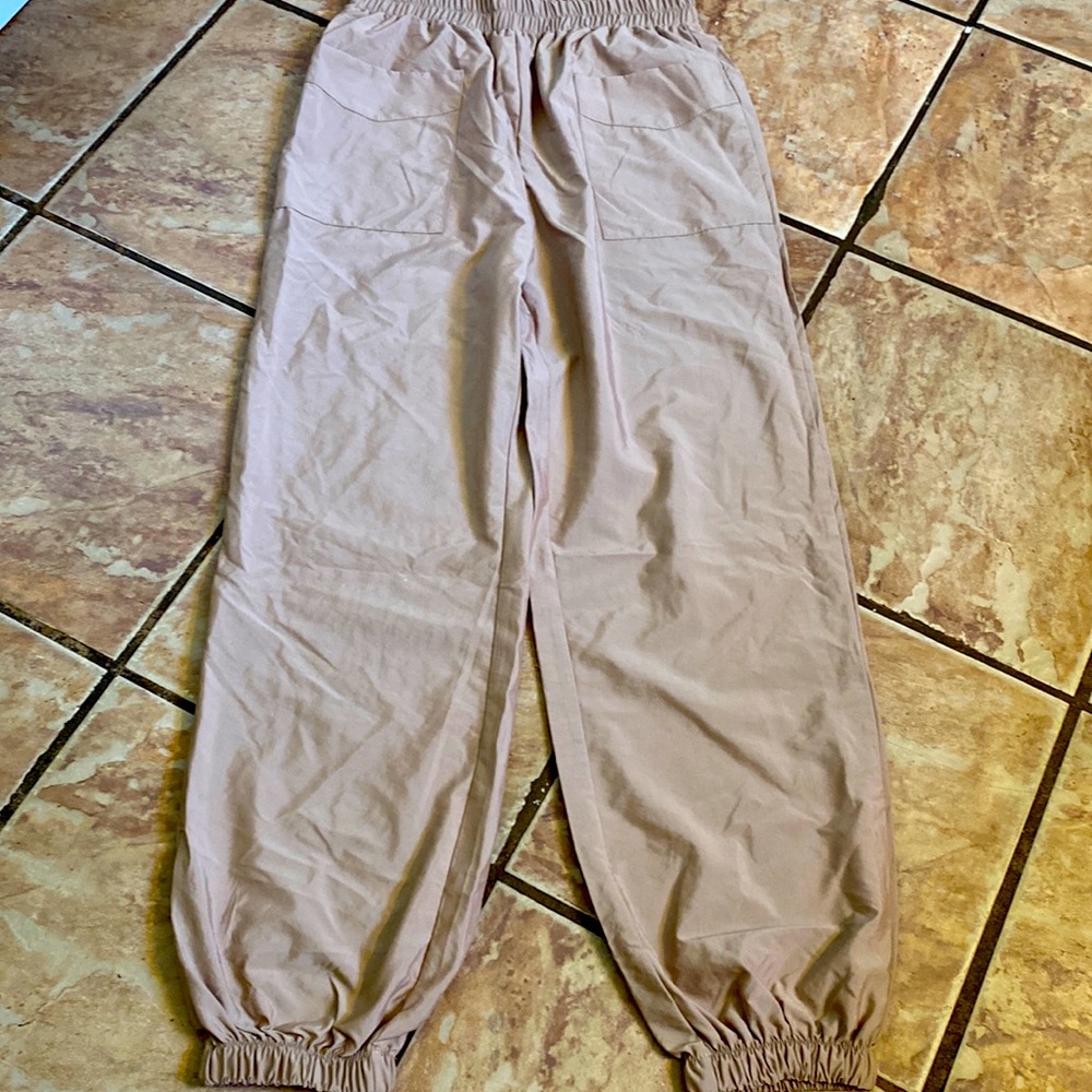 Shein tan dress pants. NWOT. never worn.